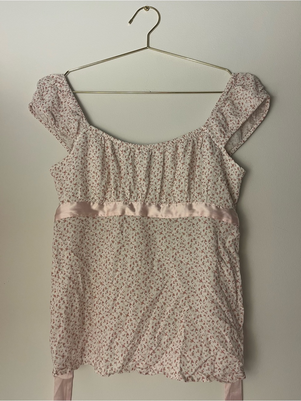 Hollister Easy Satin Tie Babydoll Pink Floral Blouse